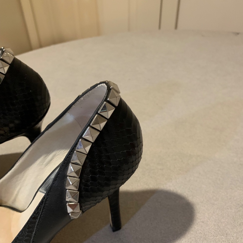 Michael Kors Black Snakeprint Leather Platform Pumps sz 8.5 M - Picture 6 of 10